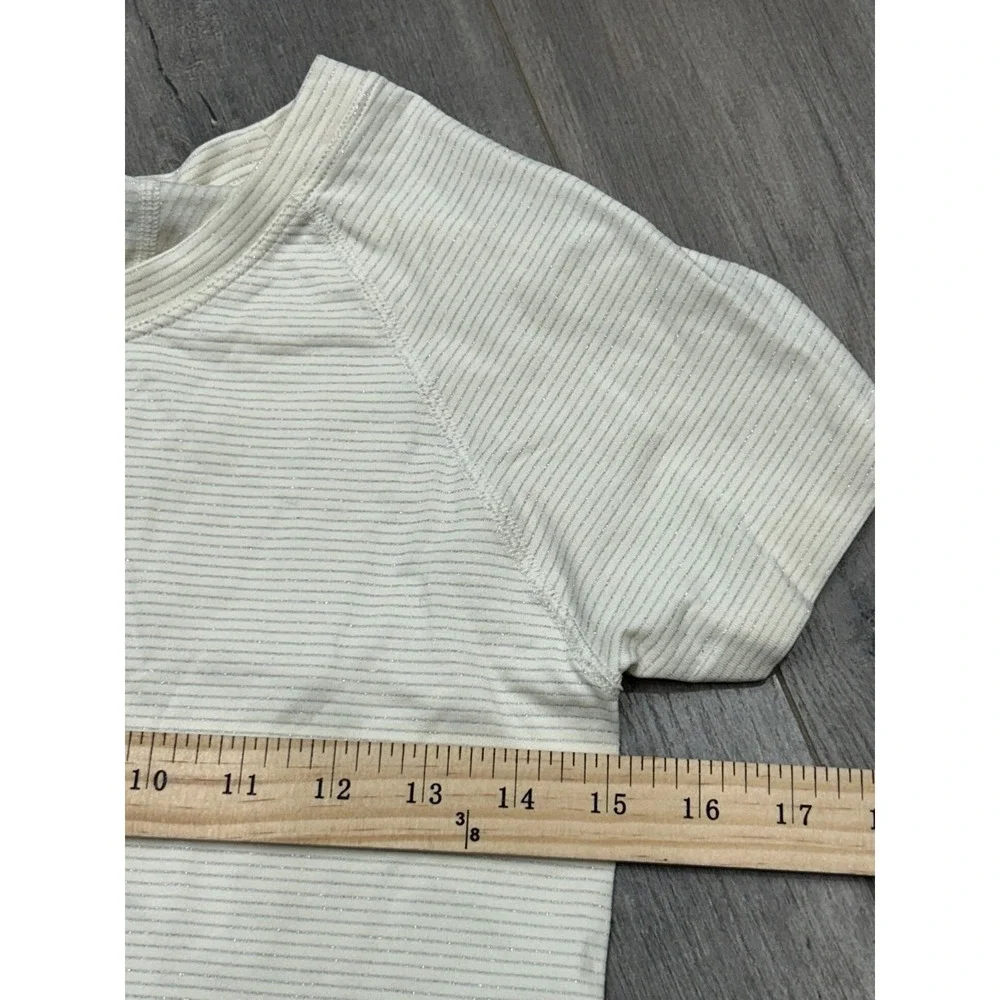Athleta Ribbed Short Sleeve Top Women XS Beige Fitted Stretch Lightweight Active